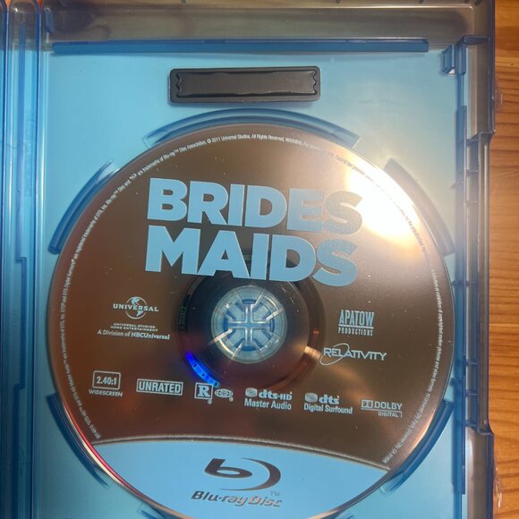 Bridesmaids (Blu-ray/DVD, 2011, 2-Disc Set Unrated/Rated) W/Slipcover Very Good - Picture 4 of 4